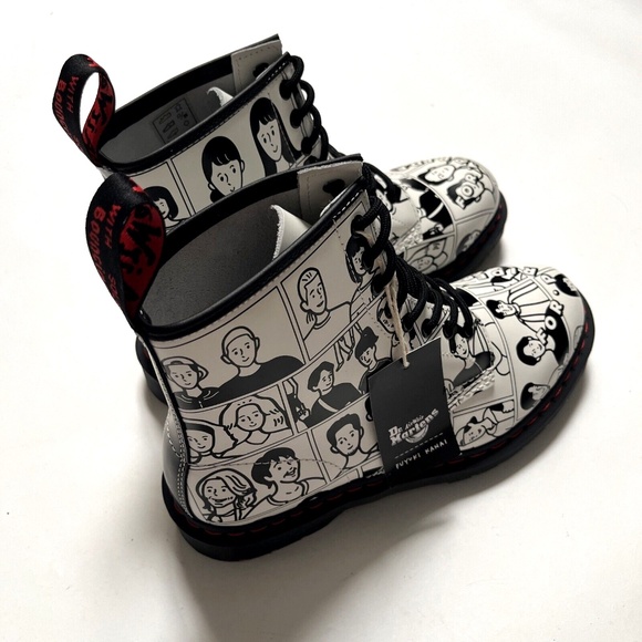 Dr. Martens 1460 Pride Boots Fuyuki Kanai Manga Art Leather Mens 9 Womens 10 NWO - Picture 5 of 13